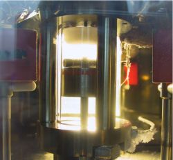 Picture of the variable volume cell